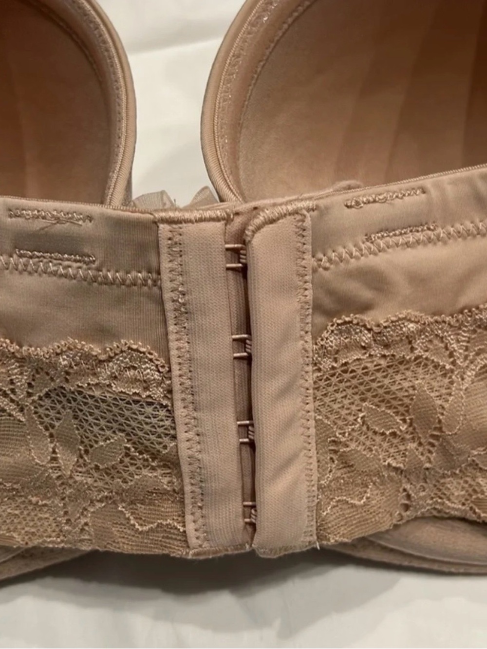 Torrid bombshell multi-way strapless boost bra 40B. Underwire. - Picture 3 of 6